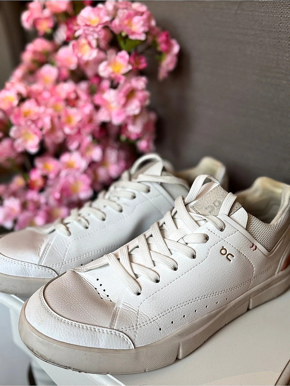 On The Roger Centre Court Women's Sneakers White & Orange